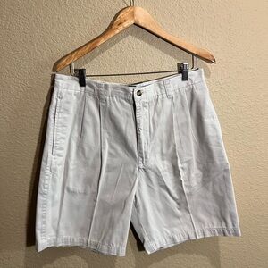 Sun River Men's Classic Flat Front Shorts